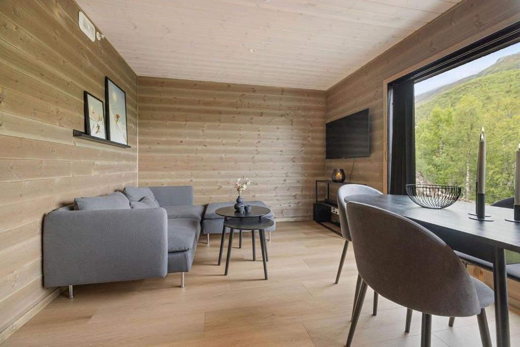 Resvegen 10 - 102 Villa Stranda  Exteriör bild